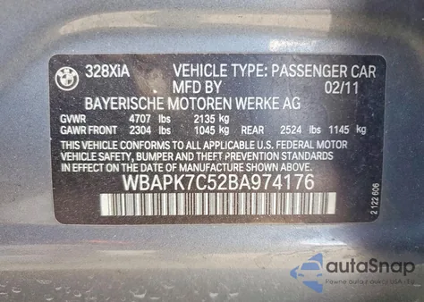 2011 BMW 328 Xi z USA, uszkodzony, nr VIN WBAPK7C52BA974176